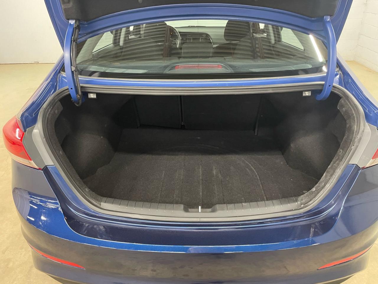 2017 Hyundai Elantra 4DR SDN AUTO LE