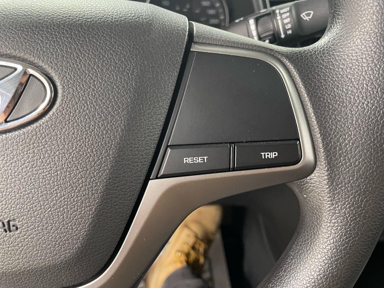 2017 Hyundai Elantra 4DR SDN AUTO LE