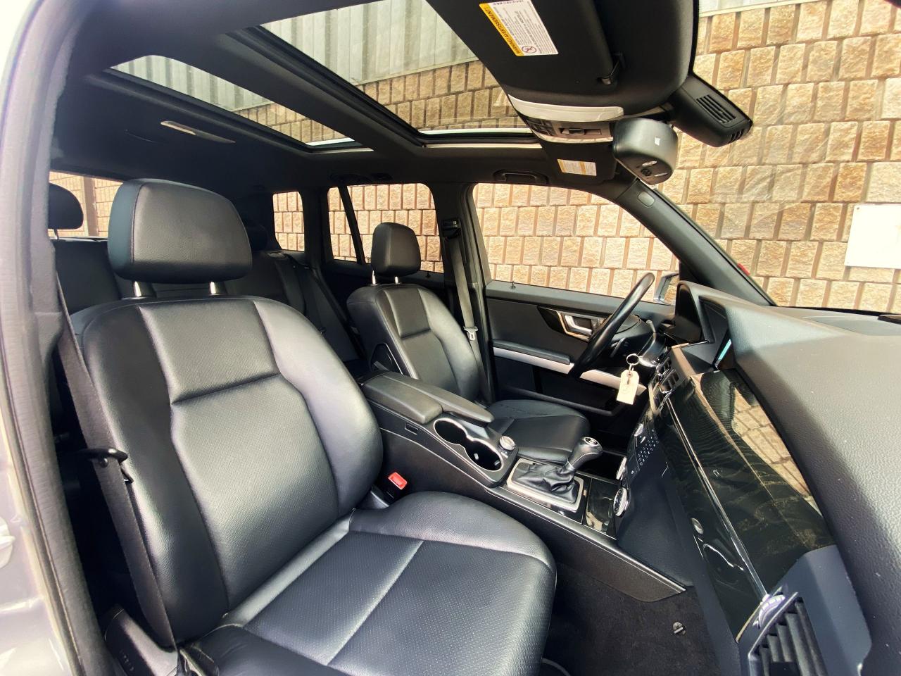 2012 Mercedes-Benz GLK-Class GLK350 4MATIC-AMG-SPORT-NAVI-CAMERA-PANO ROOF - Photo #10