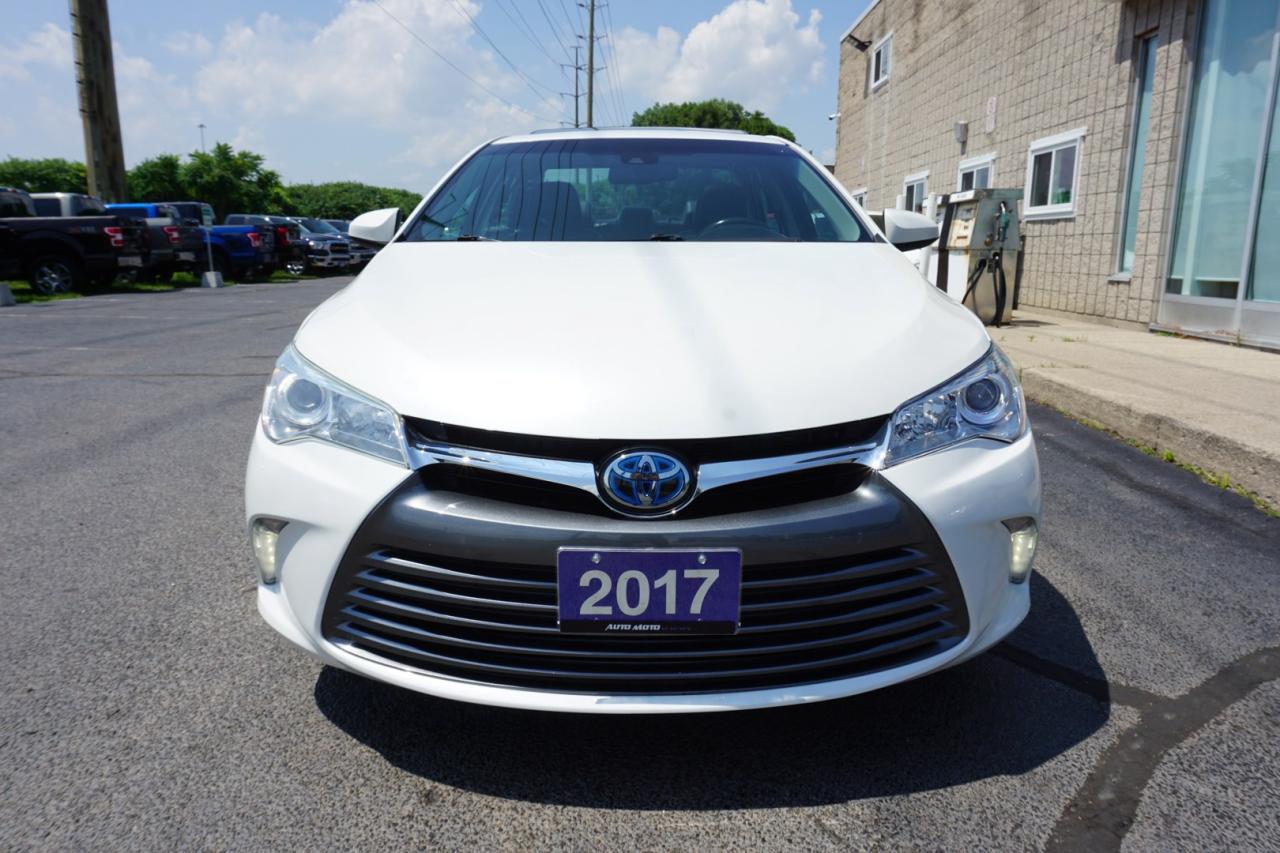 2017 Toyota Camry HYBRID XLE CERTIFIED CAMERA NAV BLUETOOTH LEATHER HEATED SEATS SUNROOF CRUISE ALLOYS - Photo #2