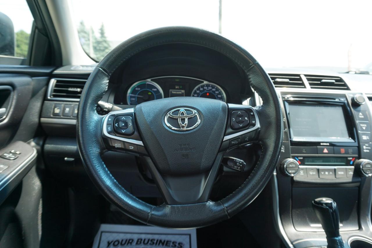 2017 Toyota Camry HYBRID XLE CERTIFIED CAMERA NAV BLUETOOTH LEATHER HEATED SEATS SUNROOF CRUISE ALLOYS - Photo #10