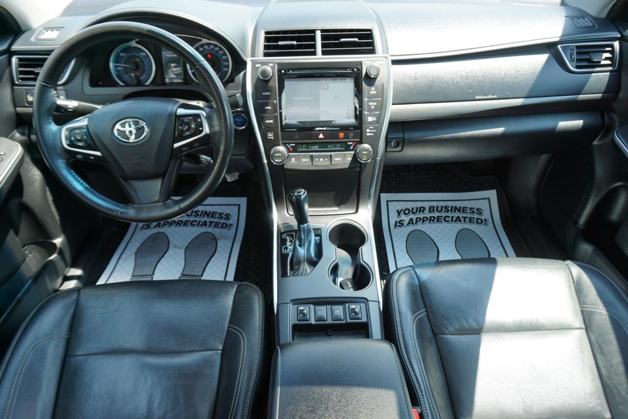 2017 Toyota Camry HYBRID XLE CERTIFIED CAMERA NAV BLUETOOTH LEATHER HEATED SEATS SUNROOF CRUISE ALLOYS - Photo #12