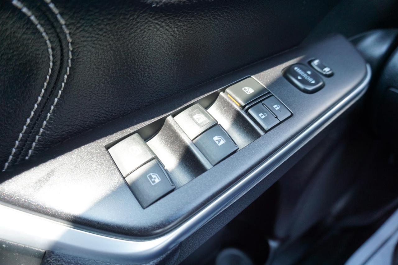2017 Toyota Camry HYBRID XLE CERTIFIED CAMERA NAV BLUETOOTH LEATHER HEATED SEATS SUNROOF CRUISE ALLOYS - Photo #30