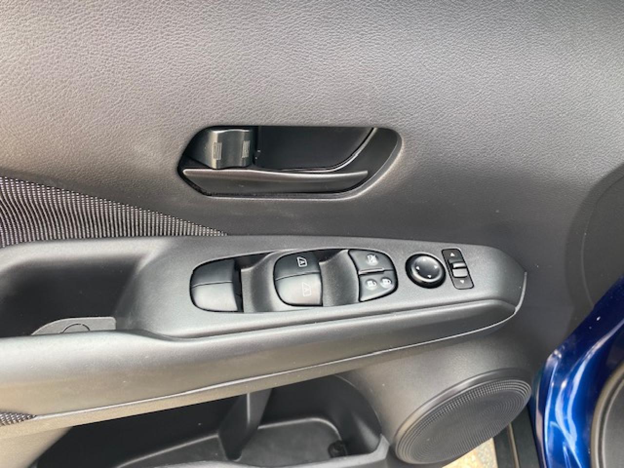 2019 Nissan Kicks S FWD - Photo #12
