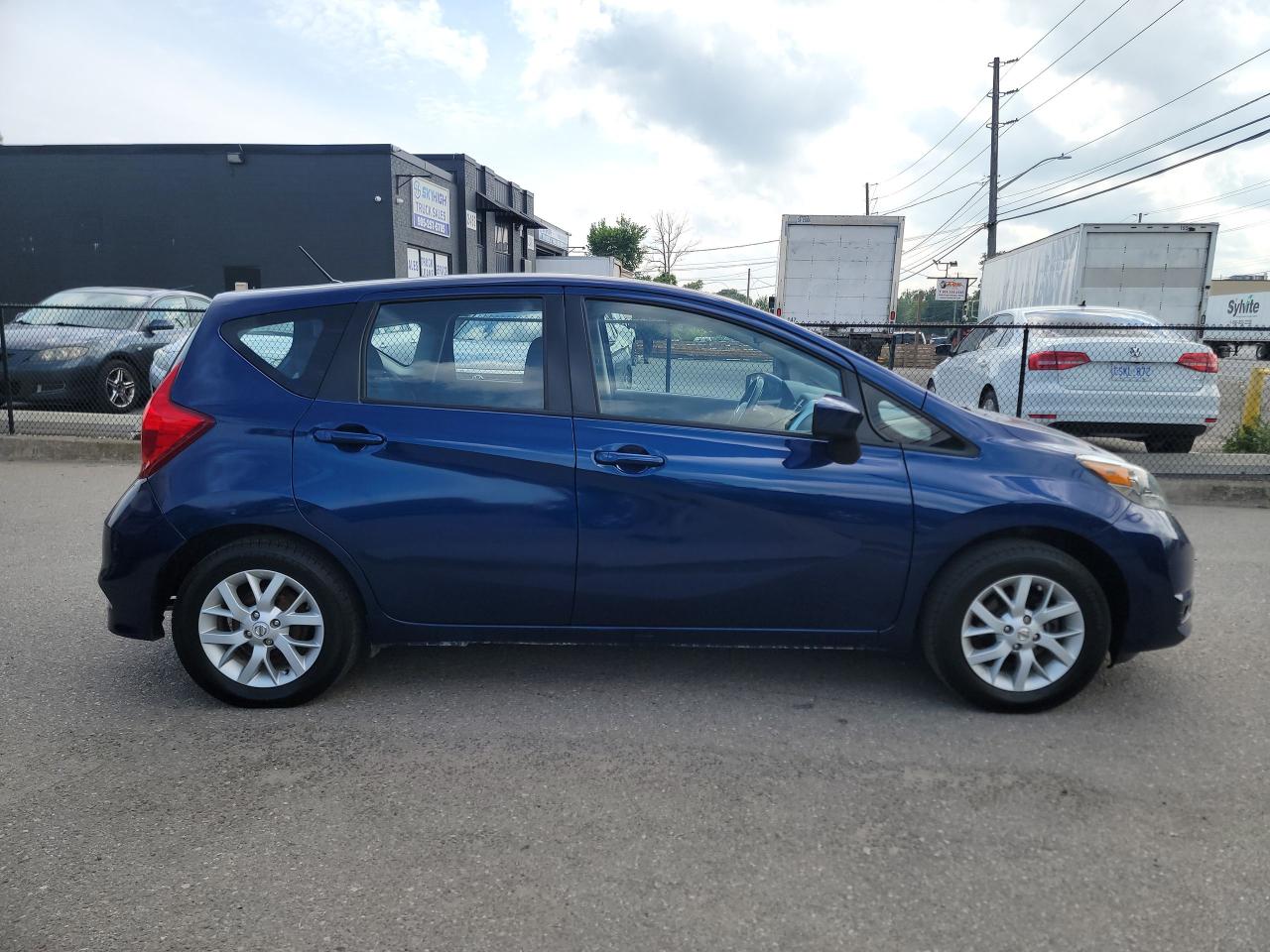 2019 Nissan Versa Note SV | VERY CLEAN | LOW KMS - Photo #4