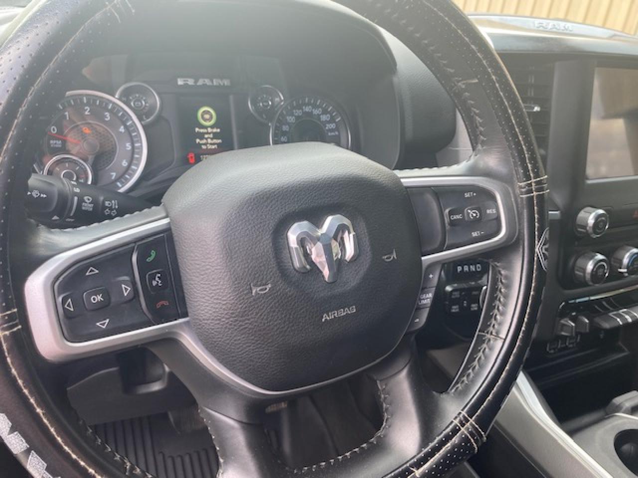 2020 RAM 1500 BIG HORN 4X4 QUAD CAB 6'4" BOX - Photo #12