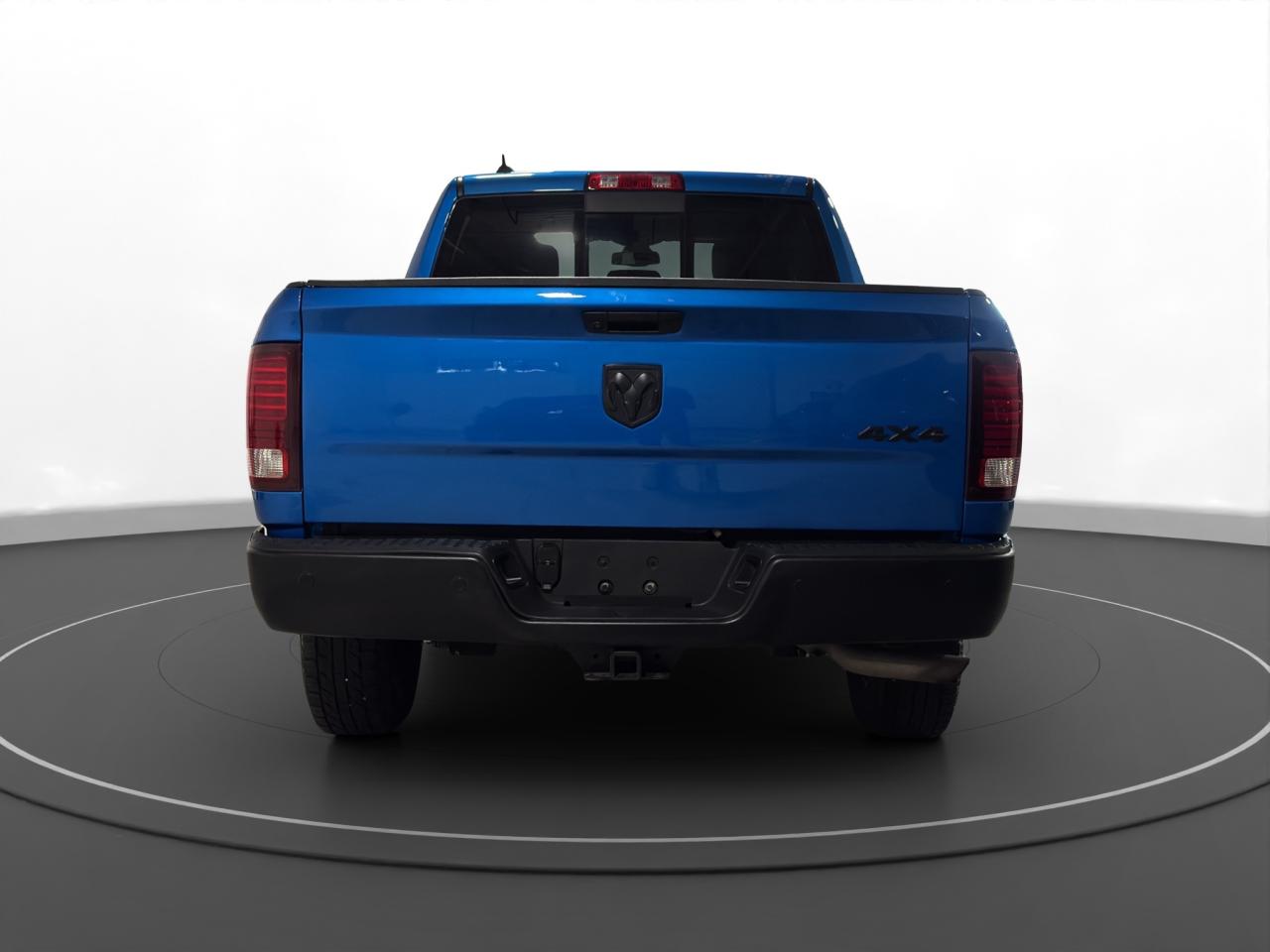 2021 RAM 1500 Classic WARLOCK - Photo #5