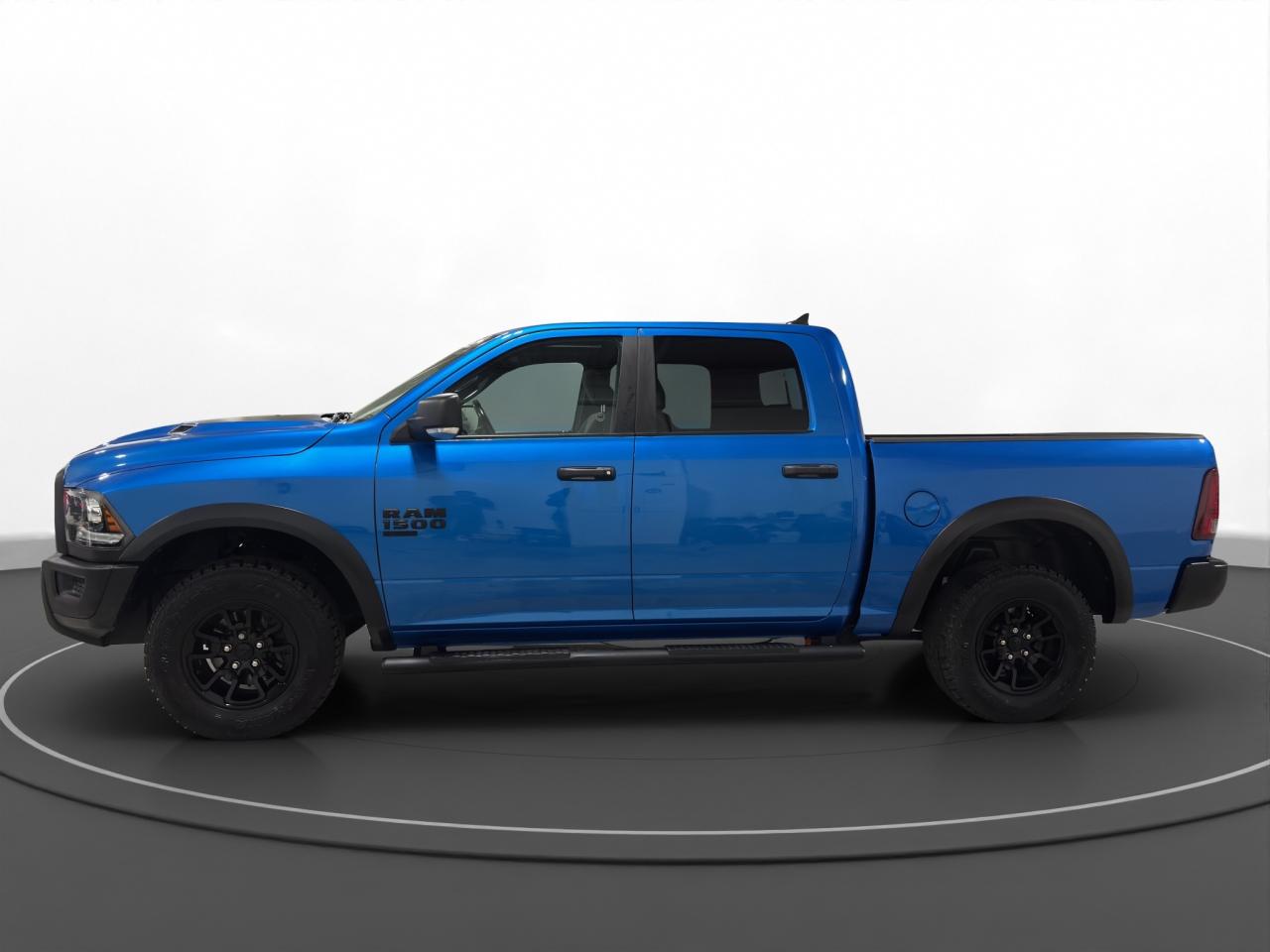 2021 RAM 1500 Classic WARLOCK - Photo #4