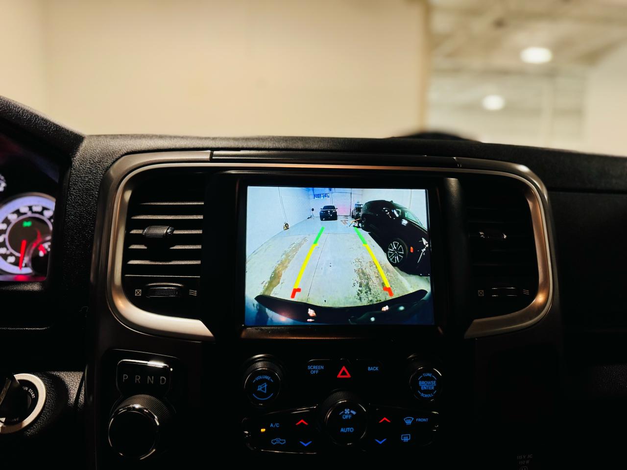 2021 RAM 1500 Classic WARLOCK - Photo #11