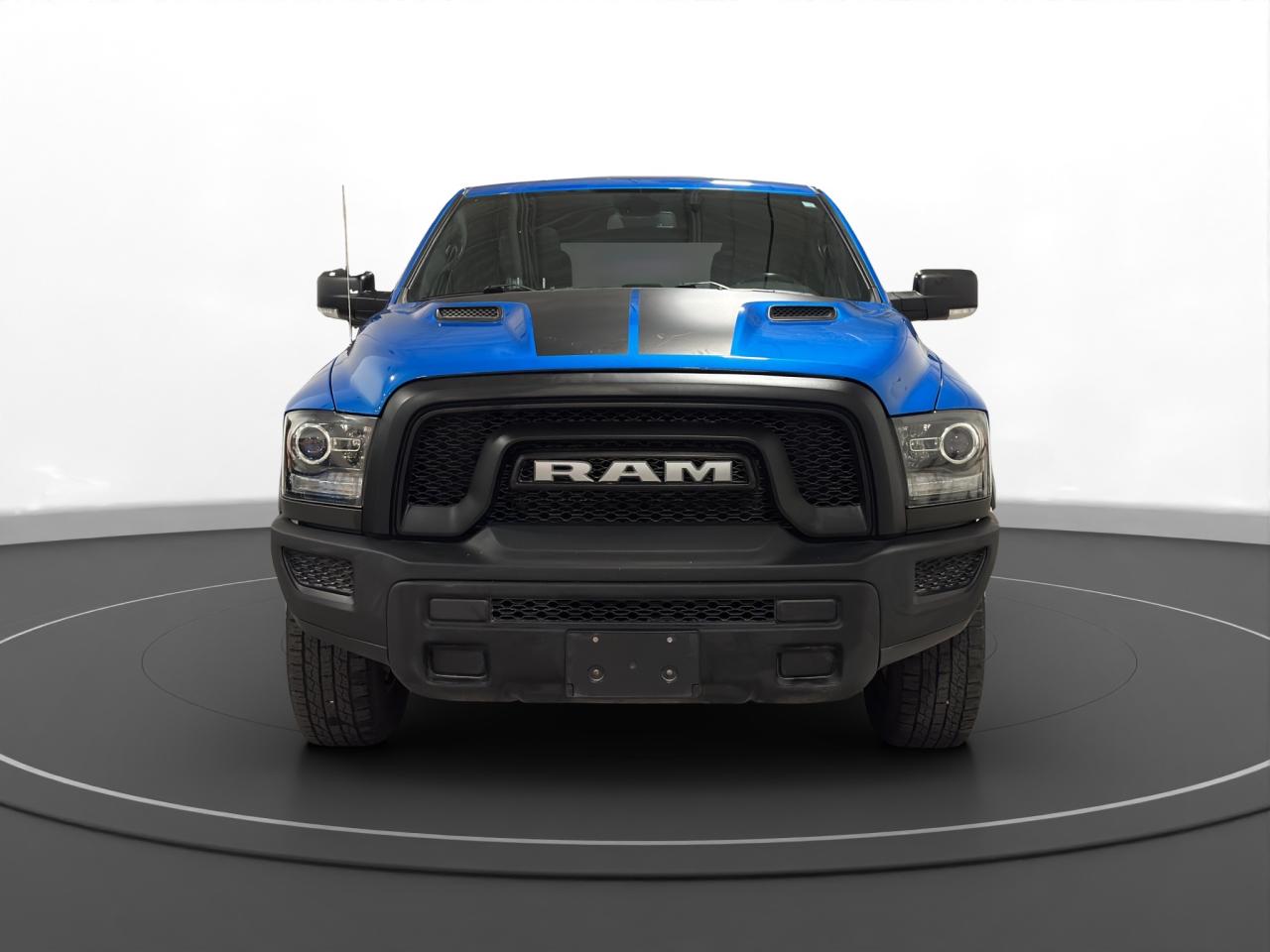 2021 RAM 1500 Classic WARLOCK - Photo #2