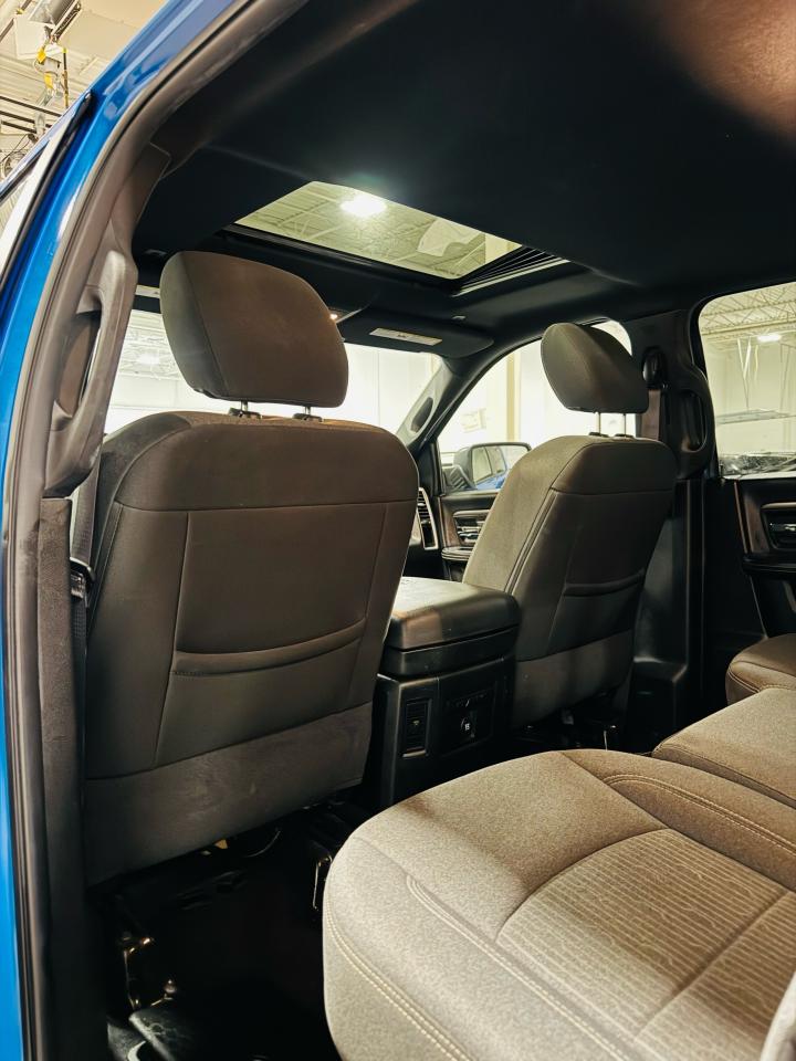 2021 RAM 1500 Classic WARLOCK - Photo #18