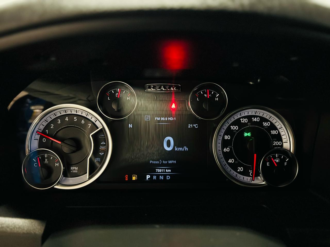2021 RAM 1500 Classic WARLOCK - Photo #10