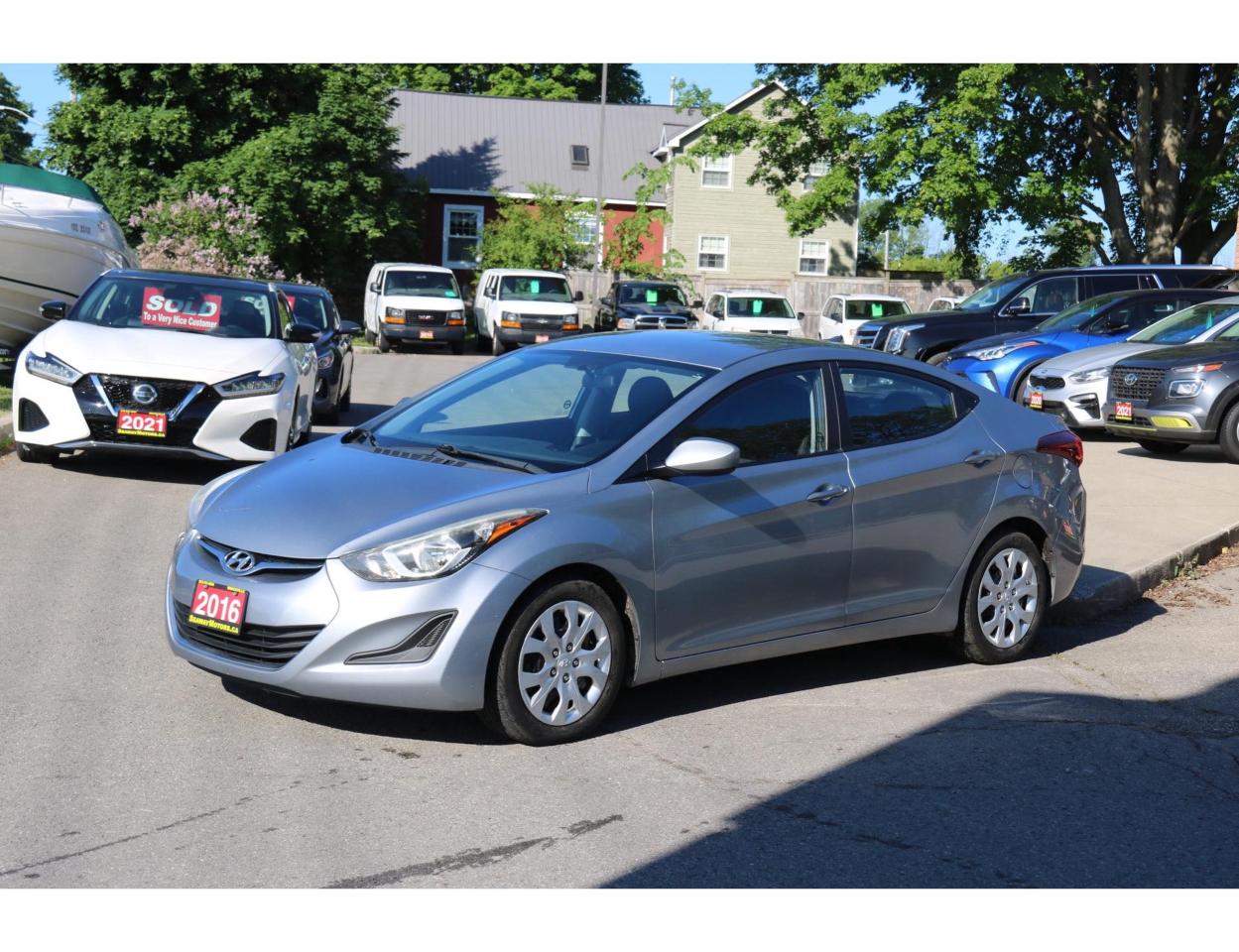 2016 Hyundai Elantra Limited - Photo #2