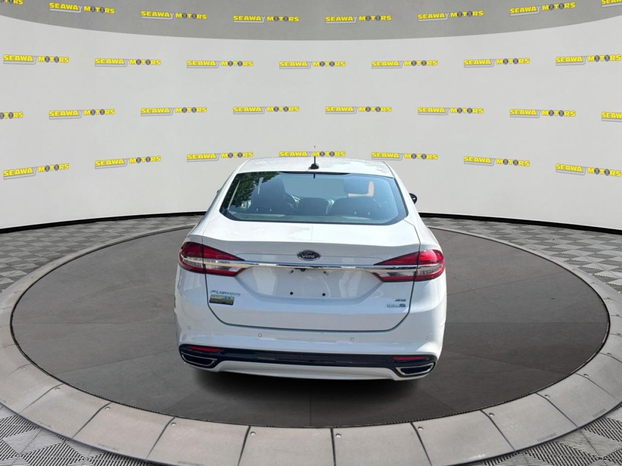 2017 Ford Fusion  - Photo #4