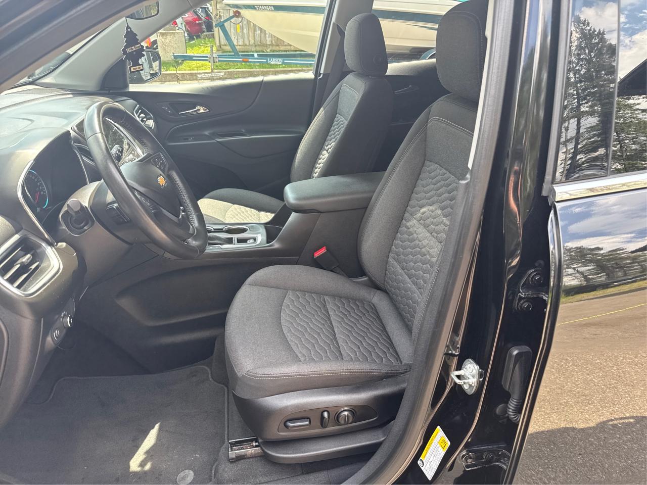 2018 Chevrolet Equinox LT (1LT) - Photo #9