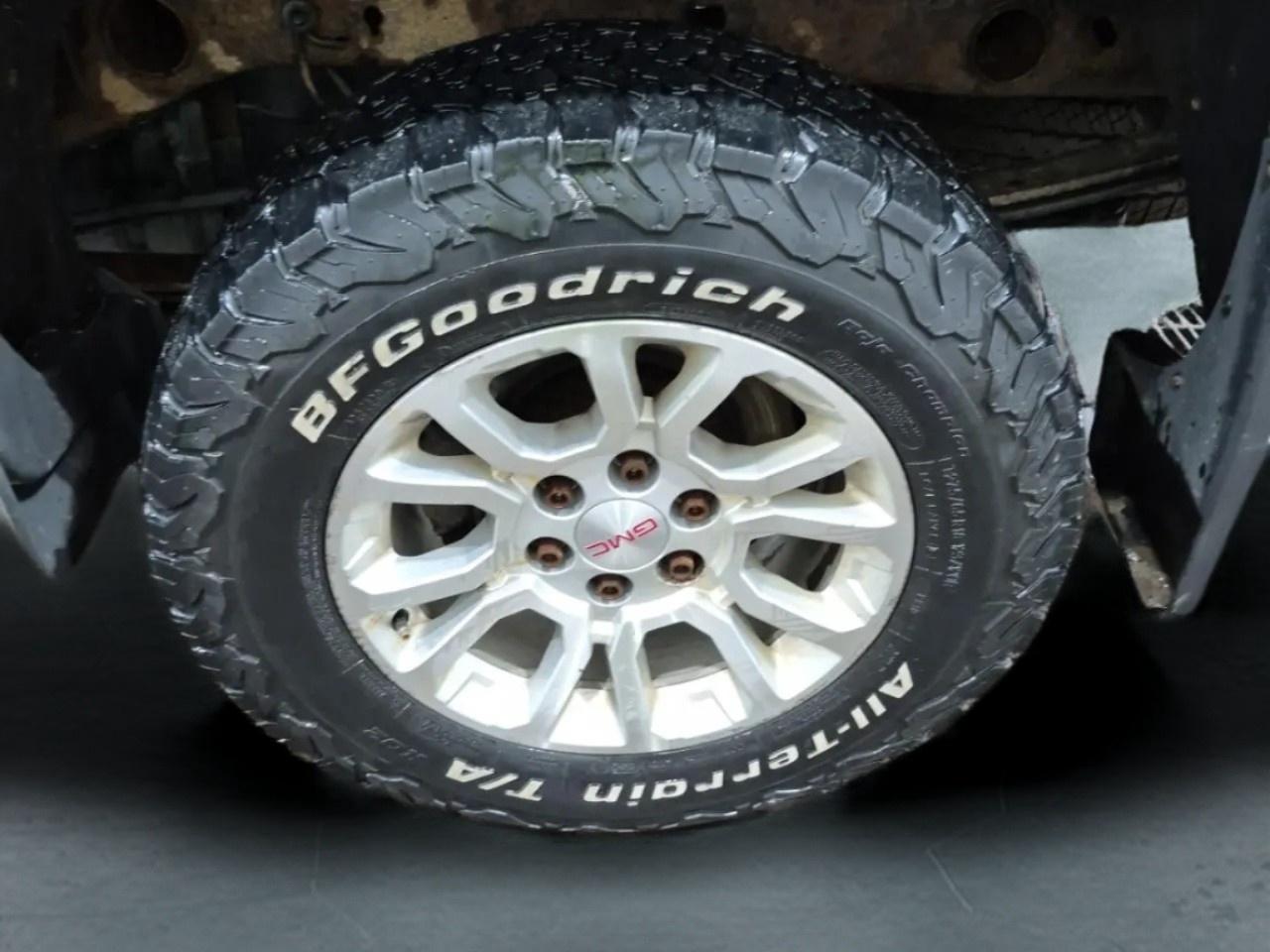 2018 GMC Sierra SLE Photo