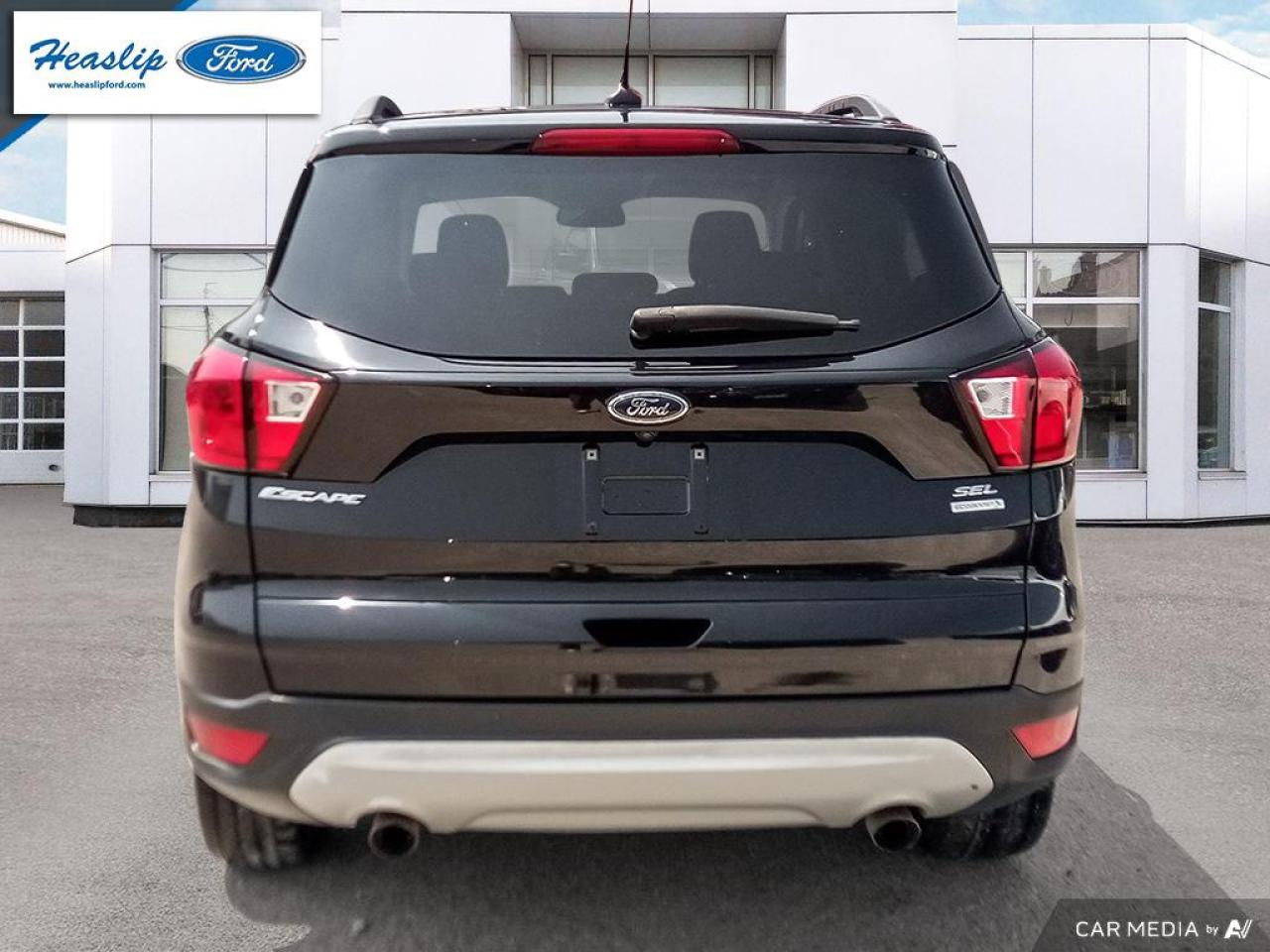 2019 Ford Escape SEL Photo4