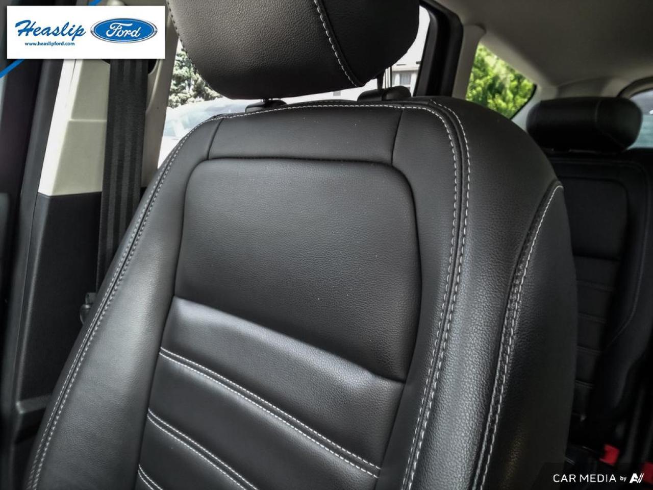 2019 Ford Escape SEL Photo5