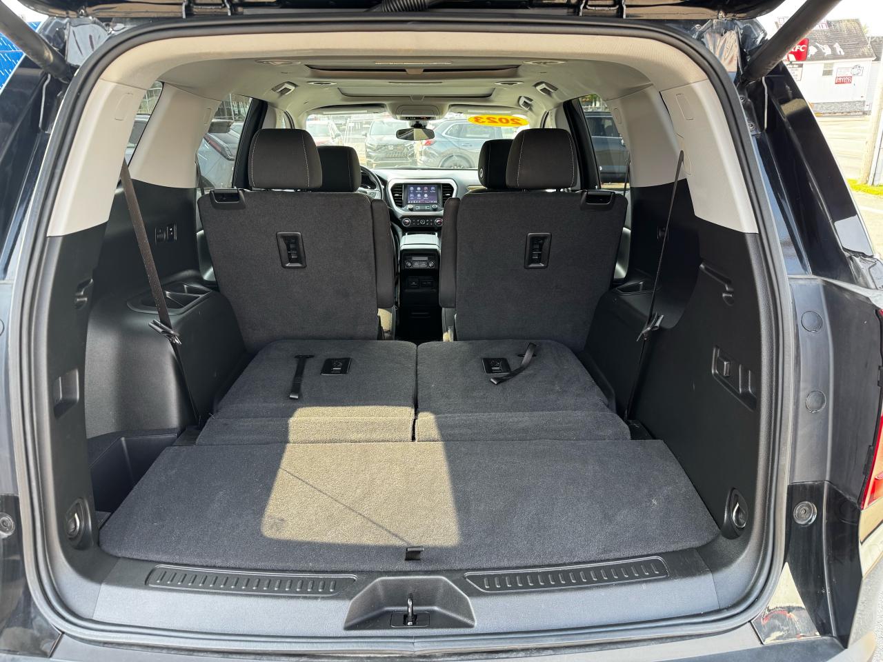 2023 GMC Acadia SLE Photo