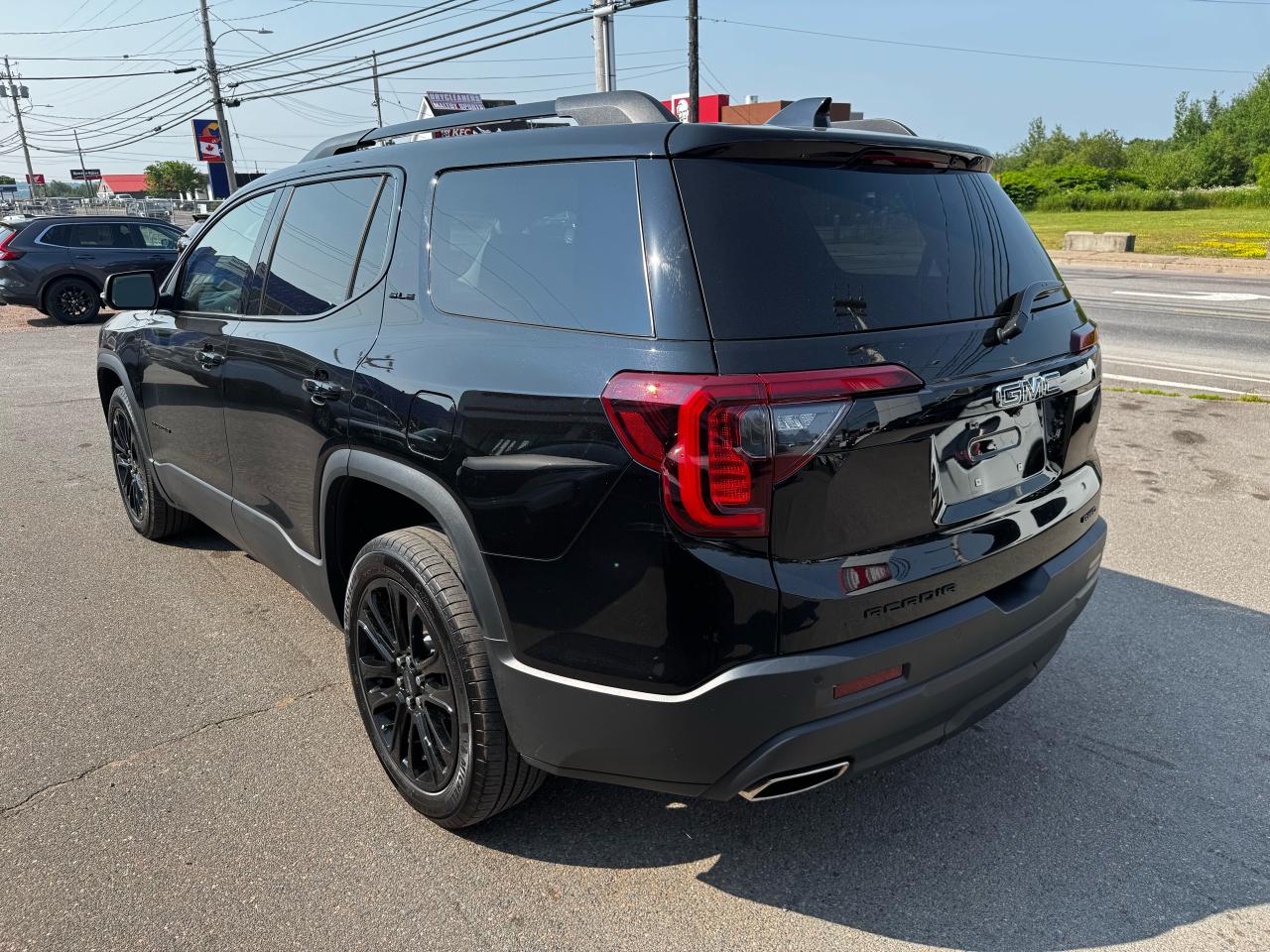 2023 GMC Acadia SLE Photo
