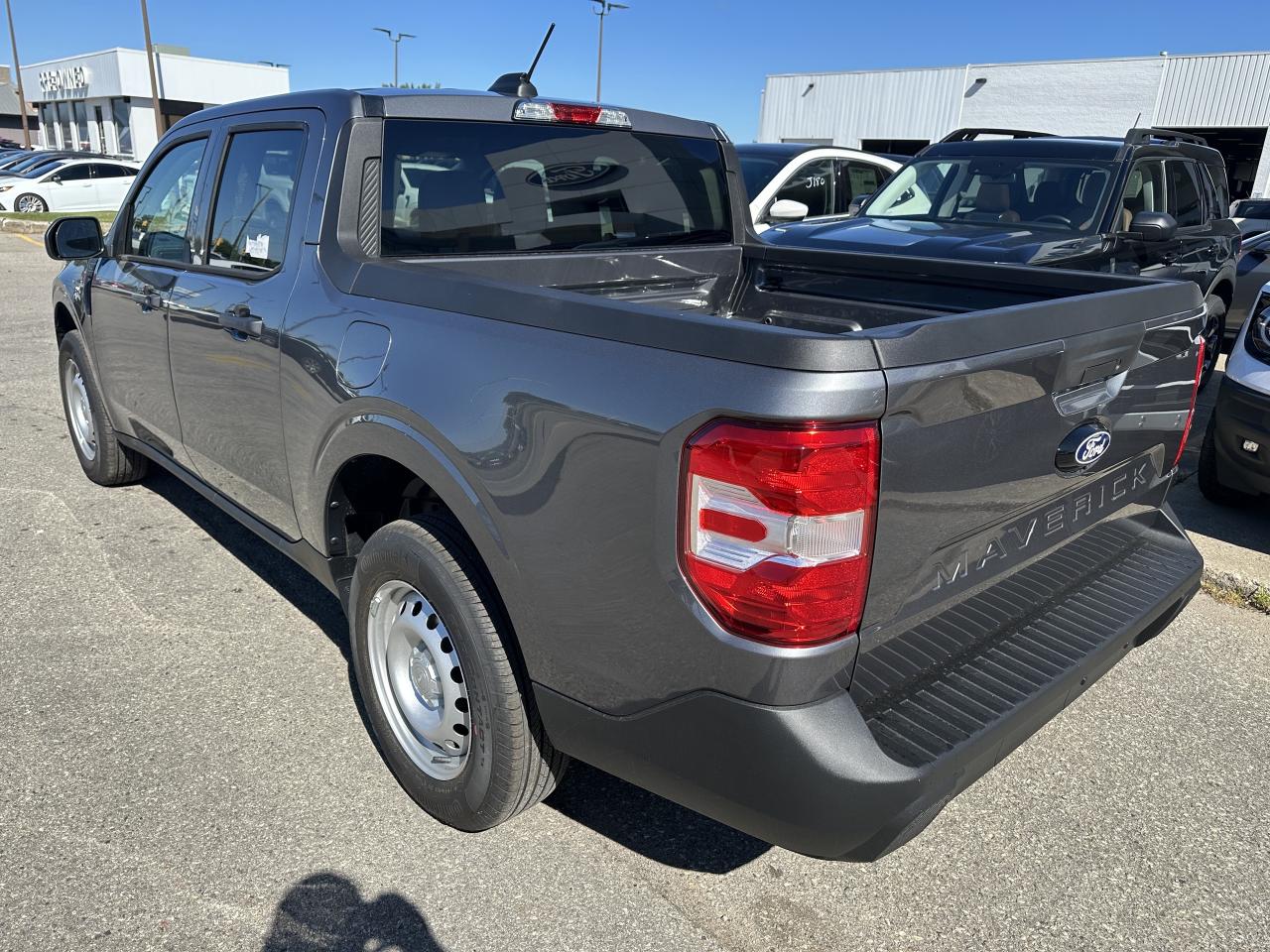 2025 Ford Maverick XL Photo