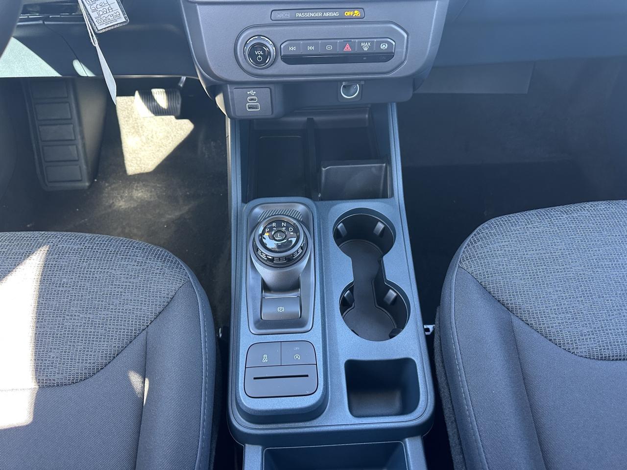 2025 Ford Maverick XL Photo