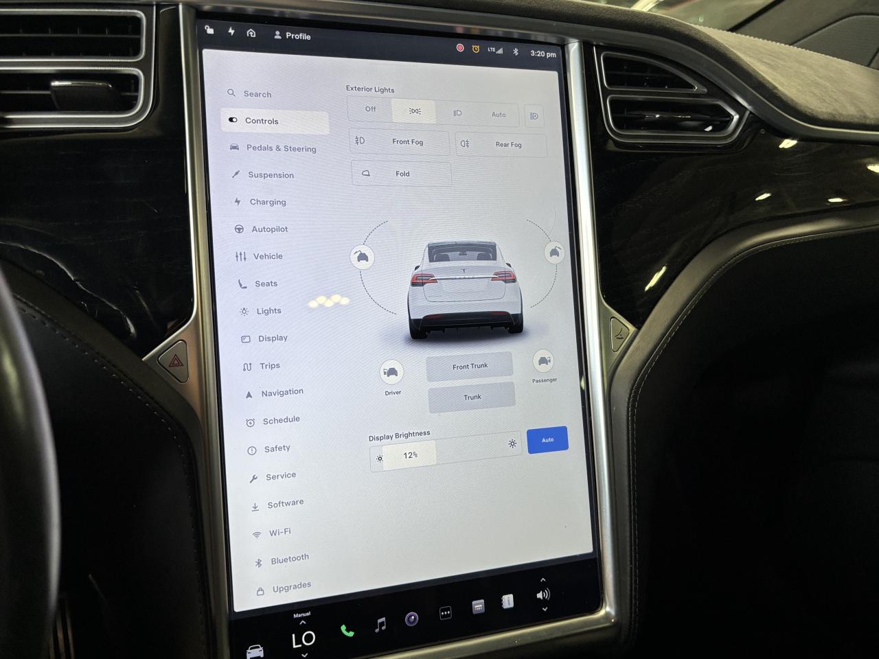 2017 Tesla Model X 75D|AWD|7PASSENGER|AUTOPILOT|CARBONMODS|FALCONDOOR - Photo #25