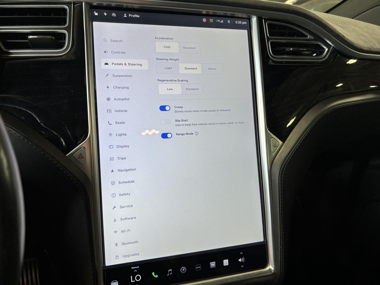 2017 Tesla Model X 75D|AWD|7PASSENGER|AUTOPILOT|CARBONMODS|FALCONDOOR - Photo #26