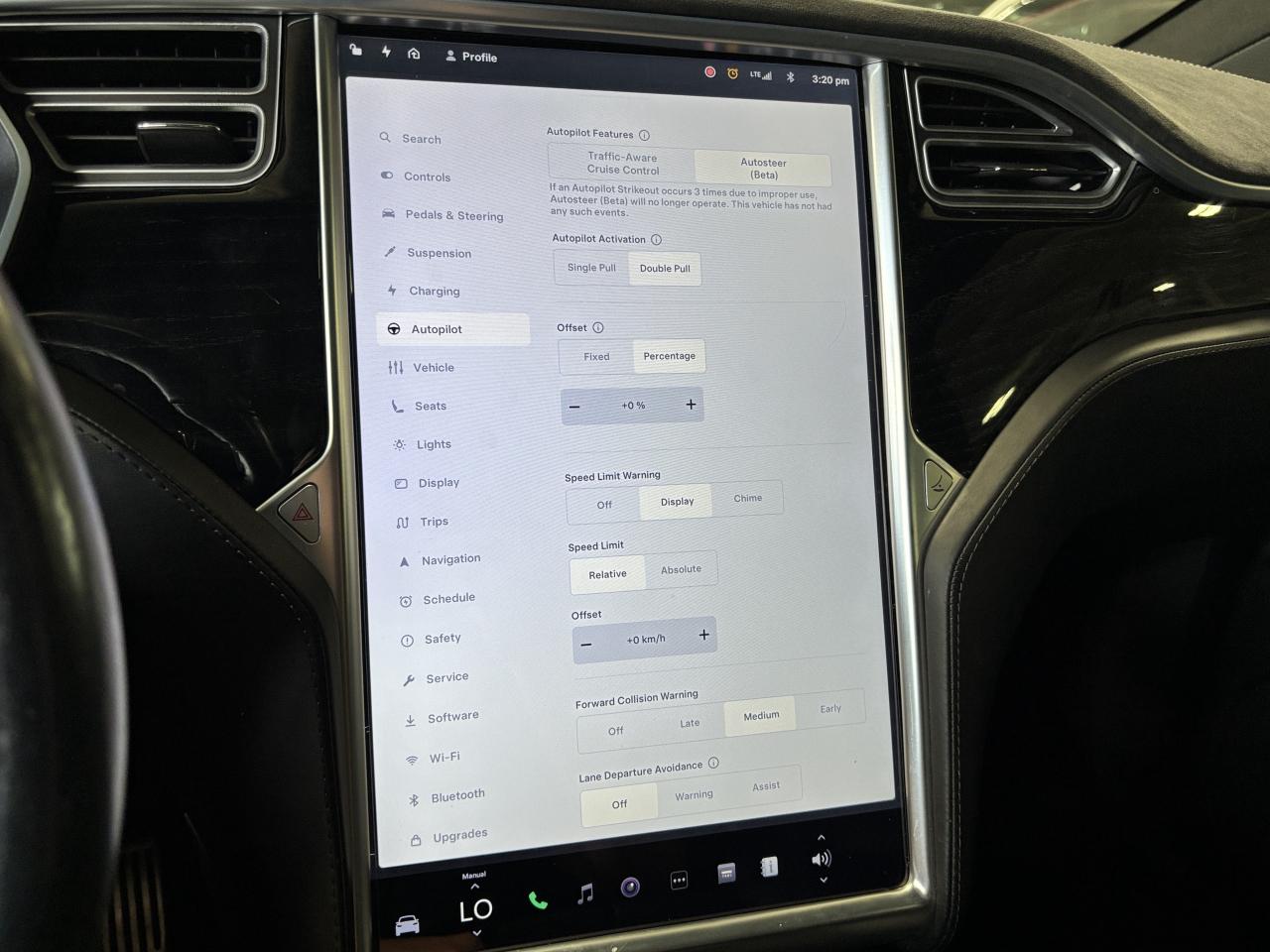 2017 Tesla Model X 75D|AWD|7PASSENGER|AUTOPILOT|CARBONMODS|FALCONDOOR - Photo #28