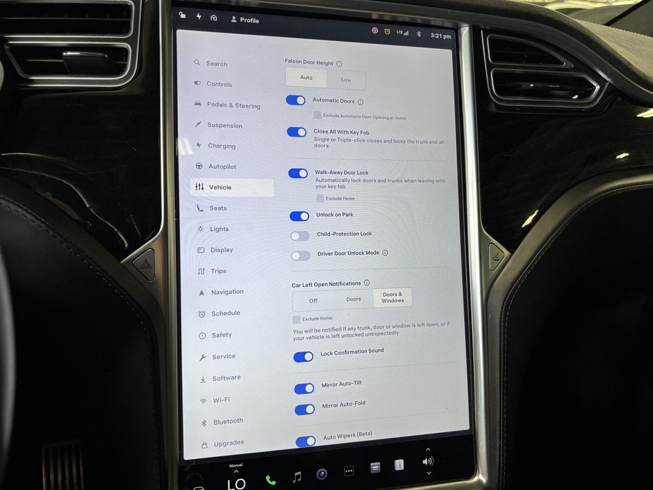 2017 Tesla Model X 75D|AWD|7PASSENGER|AUTOPILOT|CARBONMODS|FALCONDOOR - Photo #30