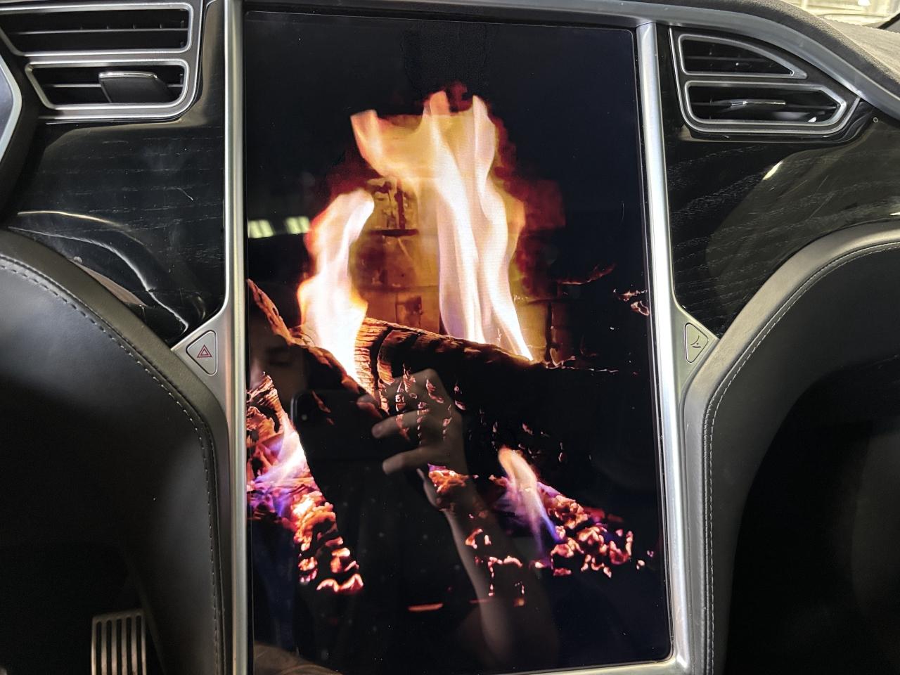 2017 Tesla Model X 75D|AWD|7PASSENGER|AUTOPILOT|CARBONMODS|FALCONDOOR - Photo #40