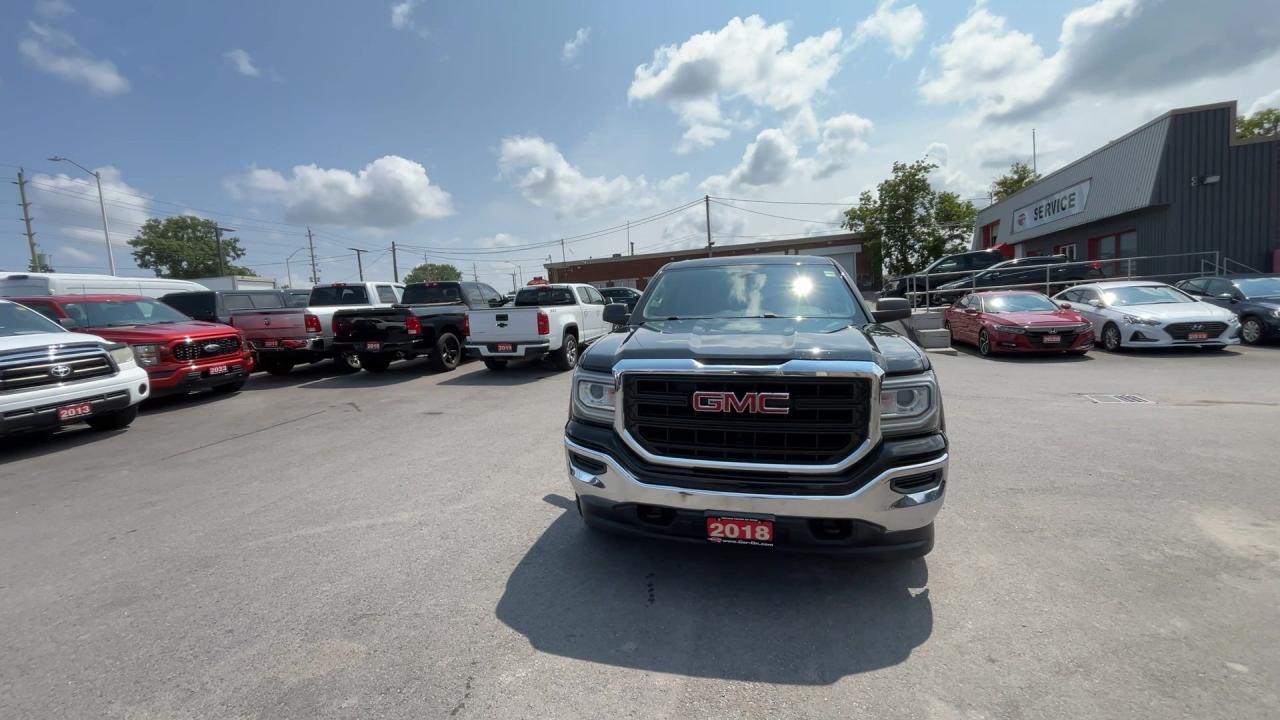 2018 GMC Sierra 1500 4X4| CERTIFIED| 5.3L V8| CREW| CARPLAY| BOX CAP Photo