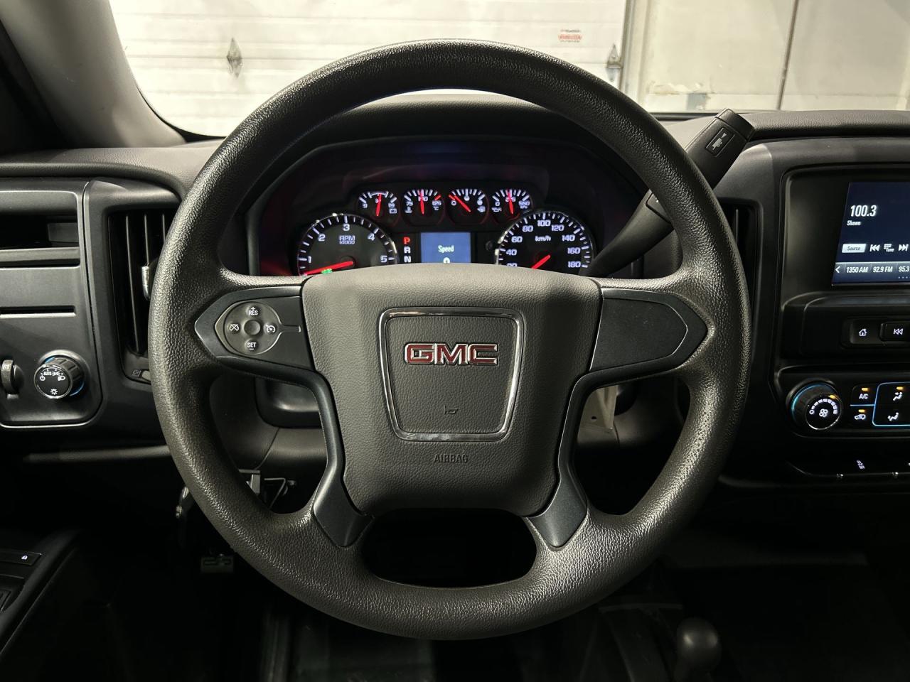 2018 GMC Sierra 1500 4X4| CERTIFIED| 5.3L V8| CREW| CARPLAY| BOX CAP Photo