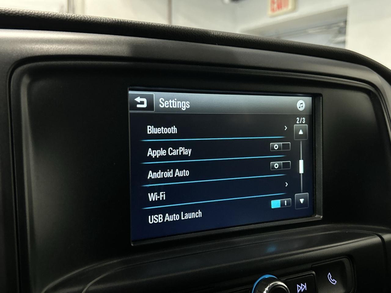 2018 GMC Sierra 1500 4X4| CERTIFIED| 5.3L V8| CREW| CARPLAY| BOX CAP Photo