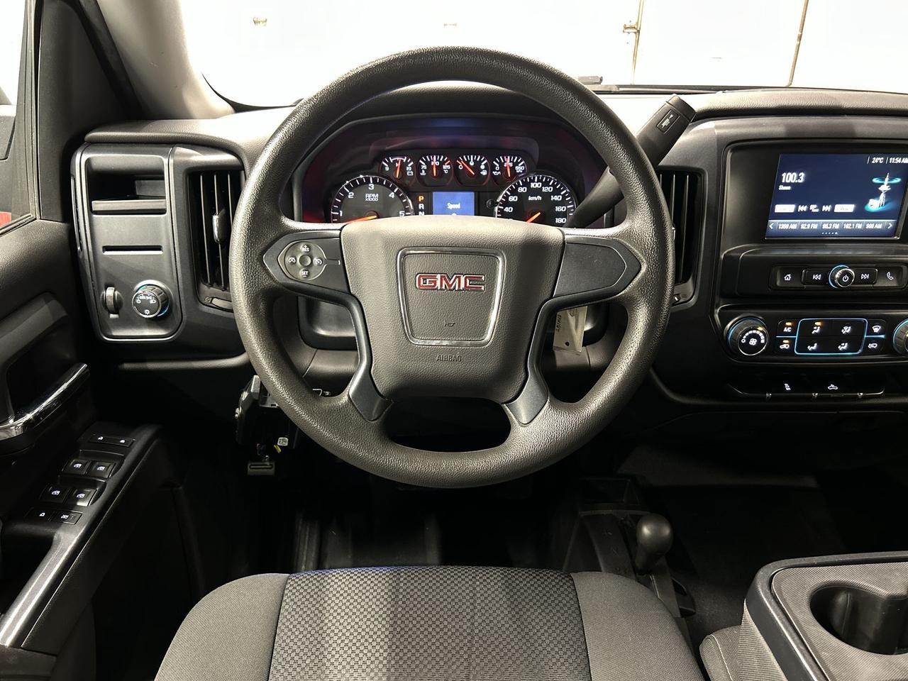 2018 GMC Sierra 1500 CREW CAB 4X4 | 5.3L V8 | CARPLAY | REAR CAM | A/C Photo
