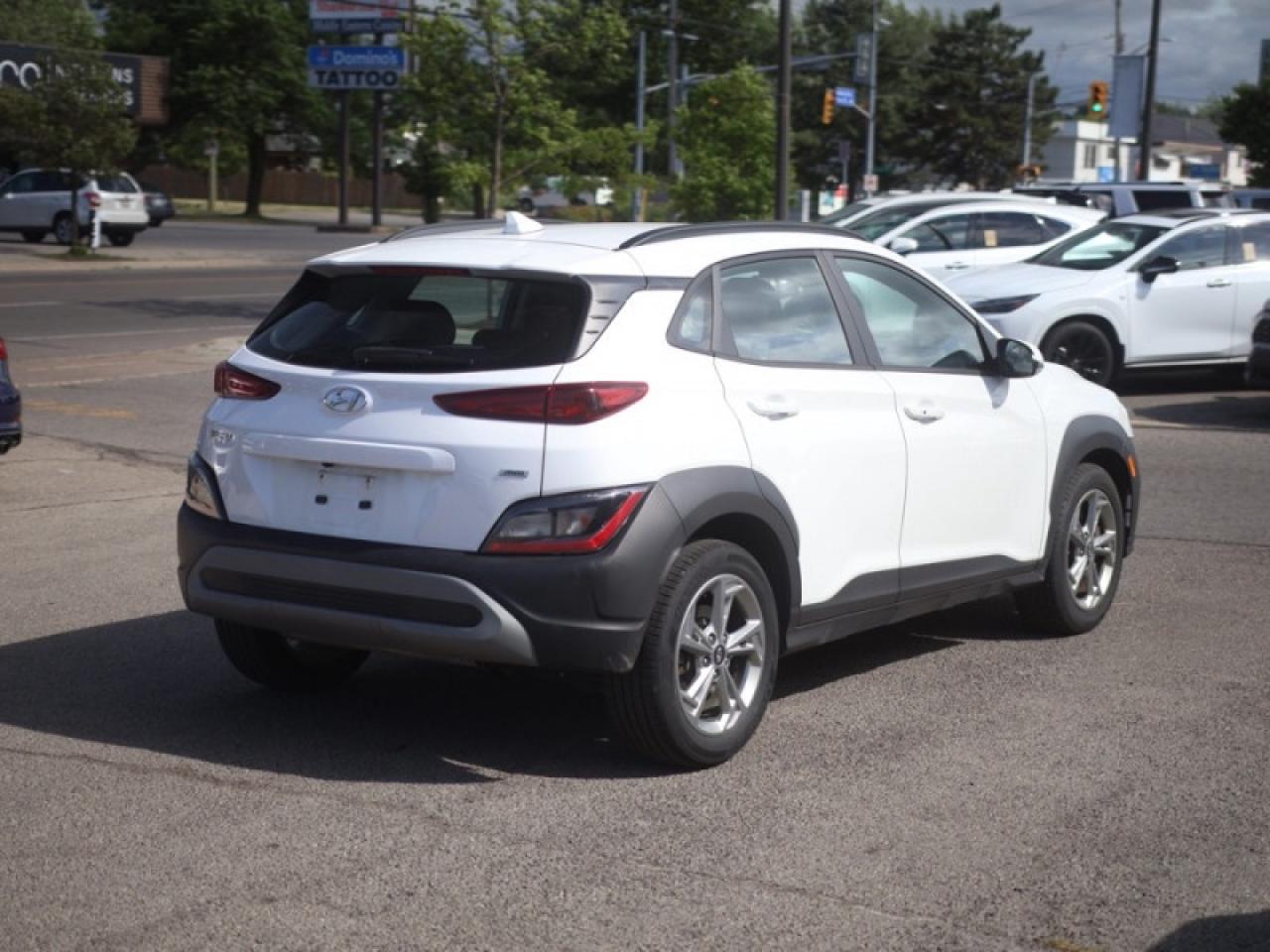 2022 Hyundai KONA 2.0L Preferred  **BLIND SPOT - HTD SEATS** Photo3