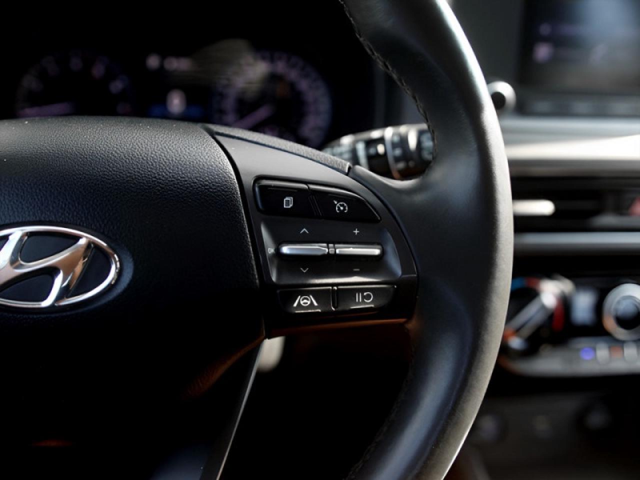 2022 Hyundai KONA 2.0L Preferred  **BLIND SPOT - HTD SEATS** Photo