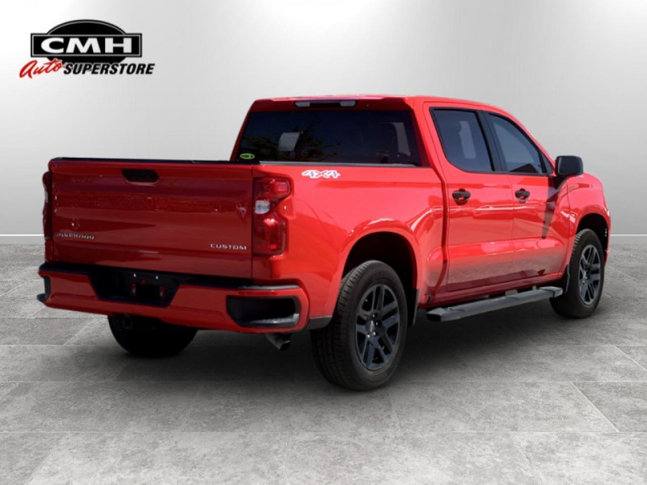 2024 Chevrolet Silverado 1500 Custom  **VERY LOW KMS - CLEAN CF** Photo3