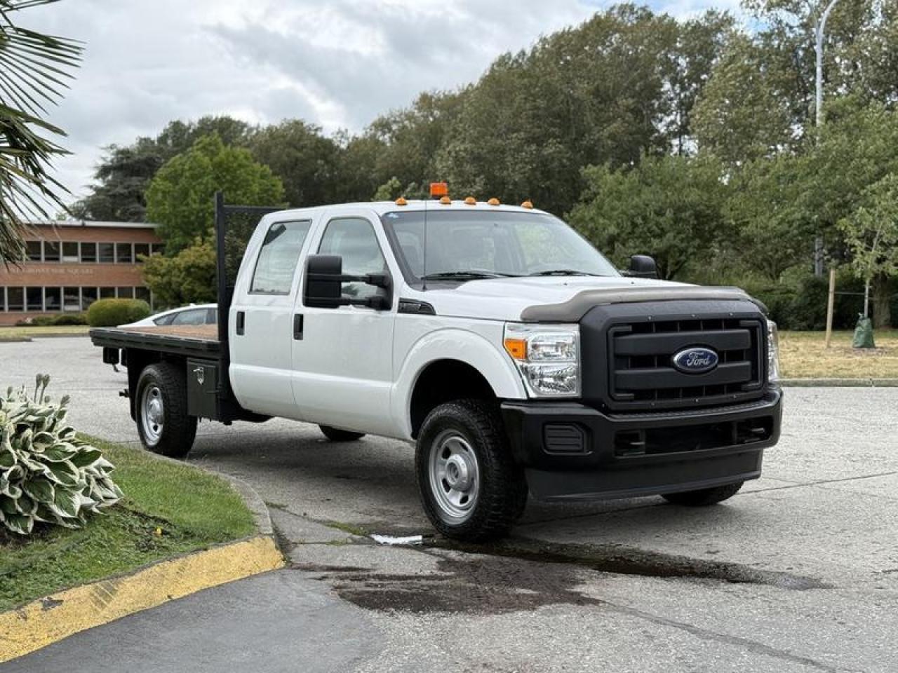 Used 2015 Ford F-350 SD XL SuperCab 9-Foot Flatdeck 4WD for sale in Burnaby, BC