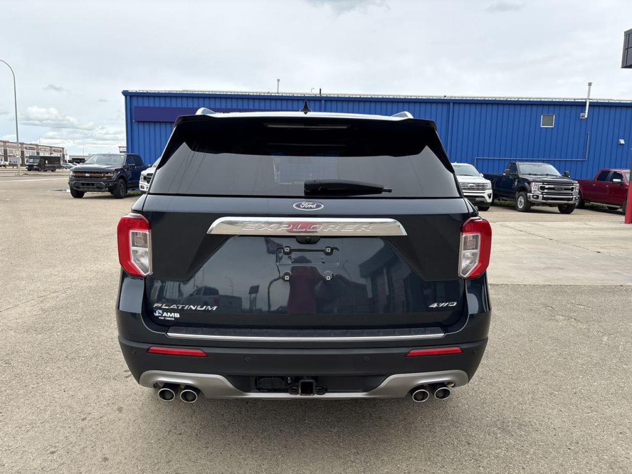 2023 Ford Explorer Platinum Photo5