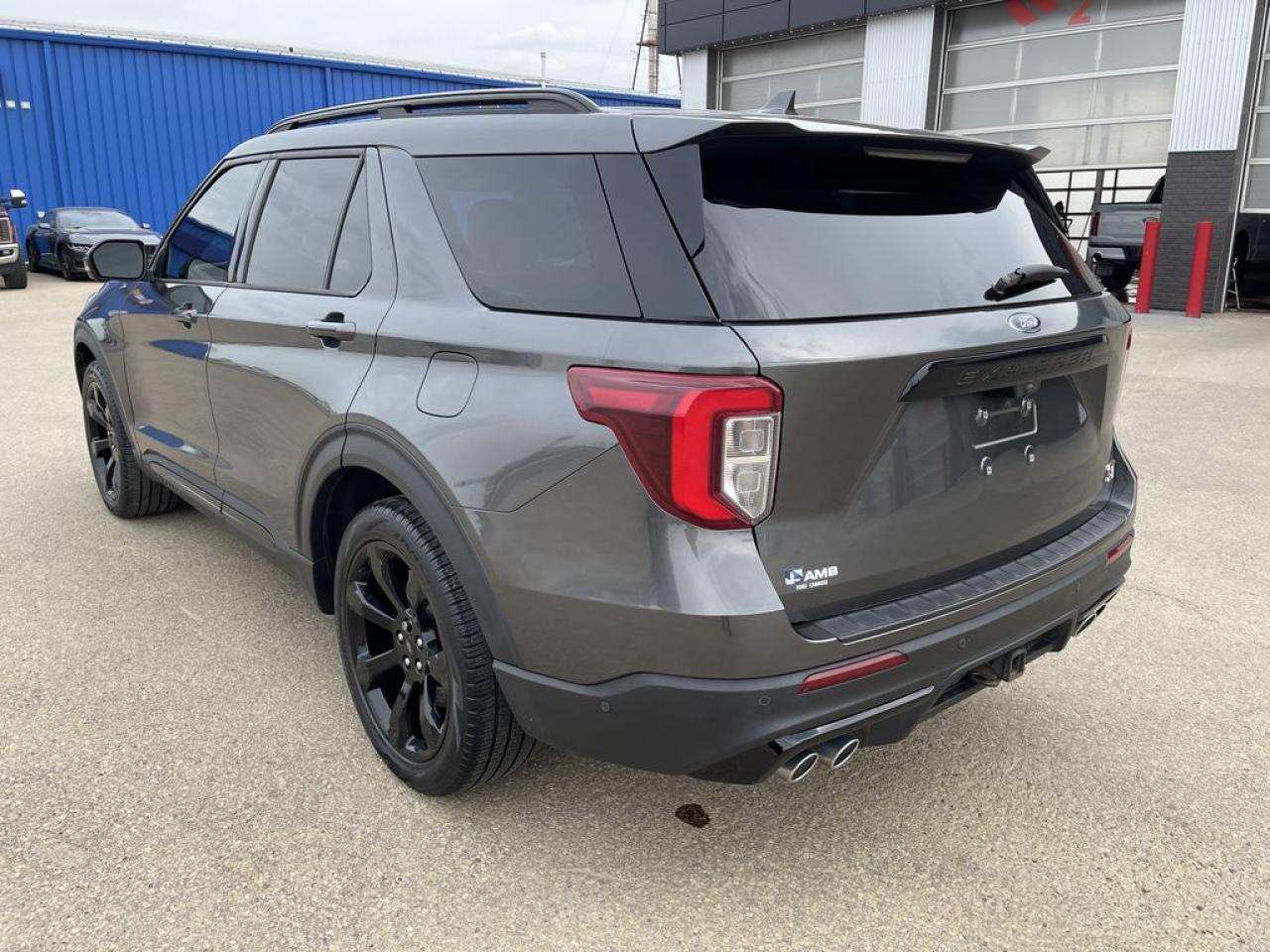 2020 Ford Explorer ST Photo5