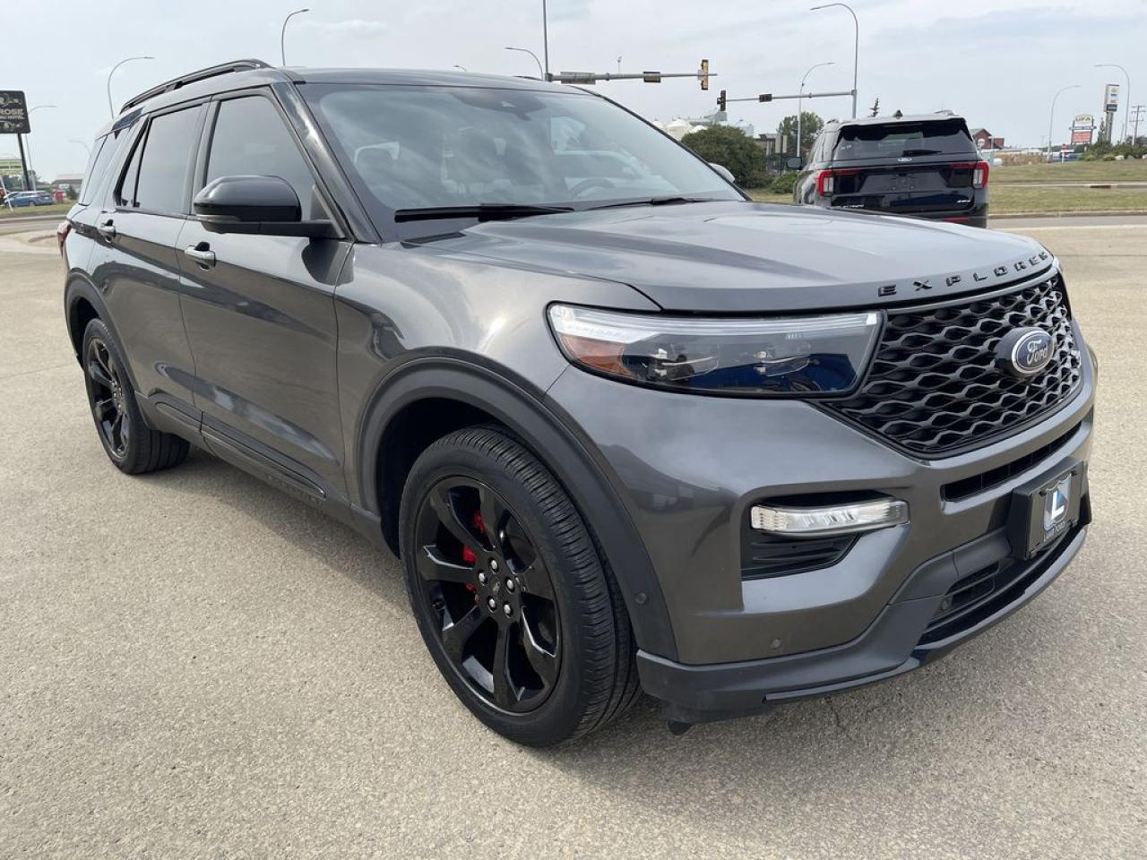 2020 Ford Explorer ST Photo5