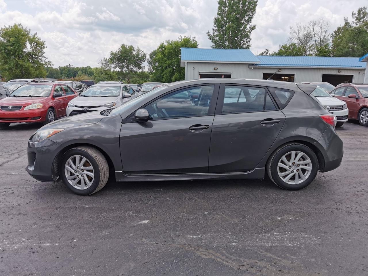 2012 Mazda MAZDA3 i Touring - Photo #2