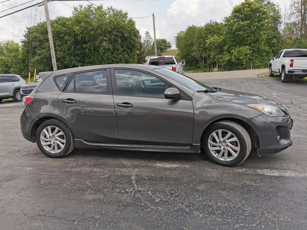 2012 Mazda MAZDA3 i Touring - Photo #6