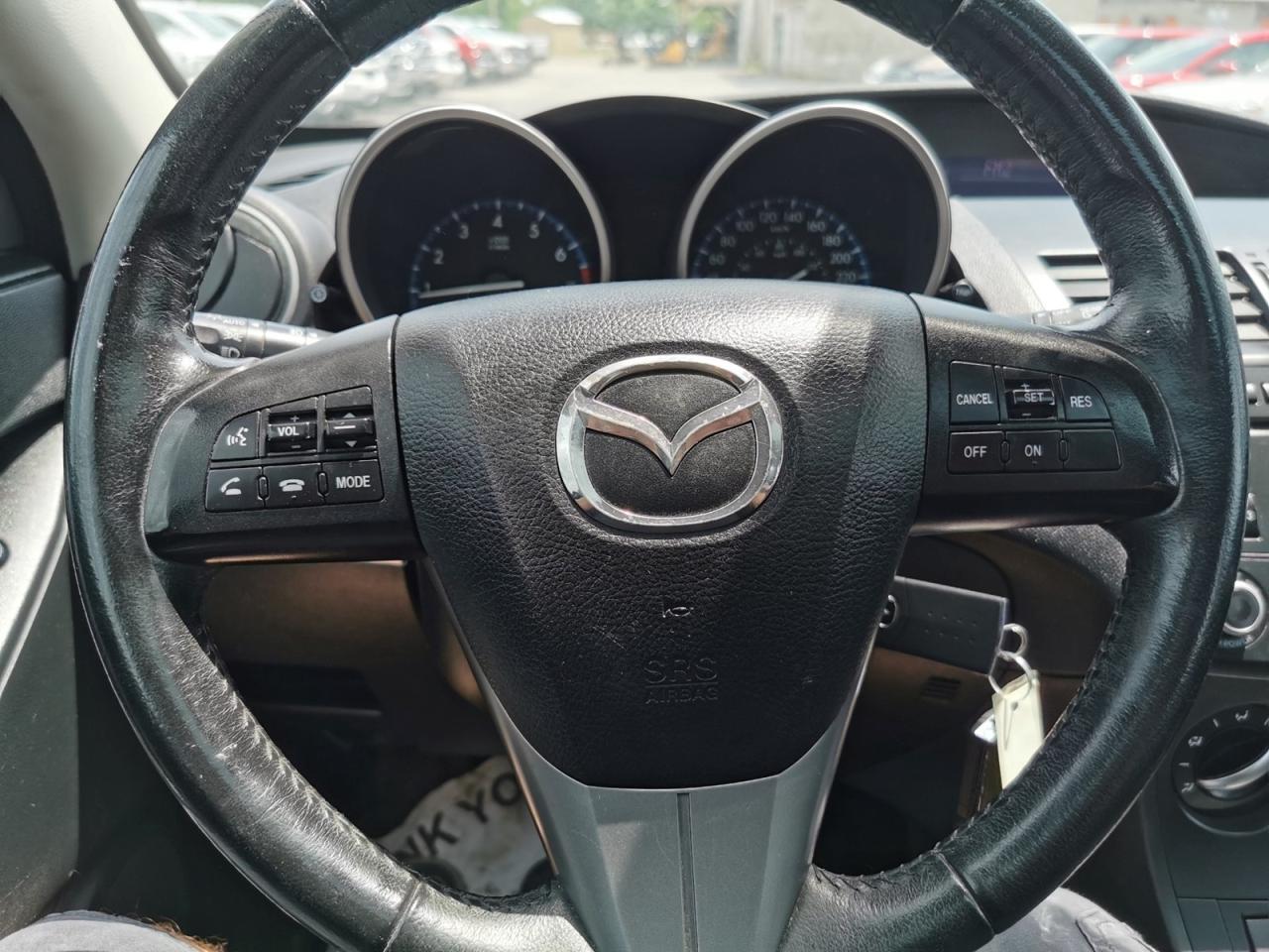 2012 Mazda MAZDA3 i Touring - Photo #22