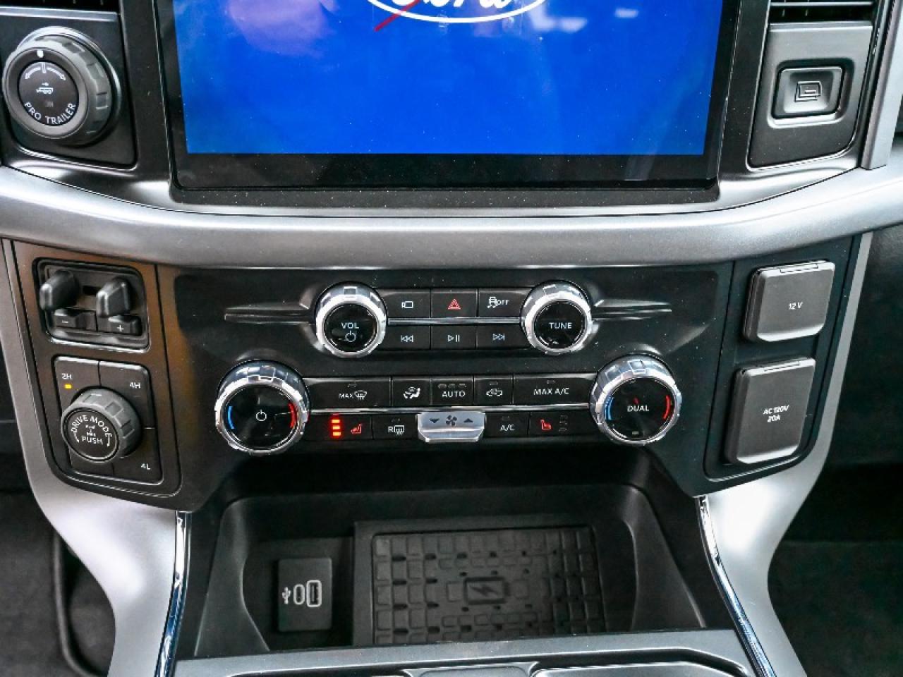 2025 Ford F-150 XLT Photo