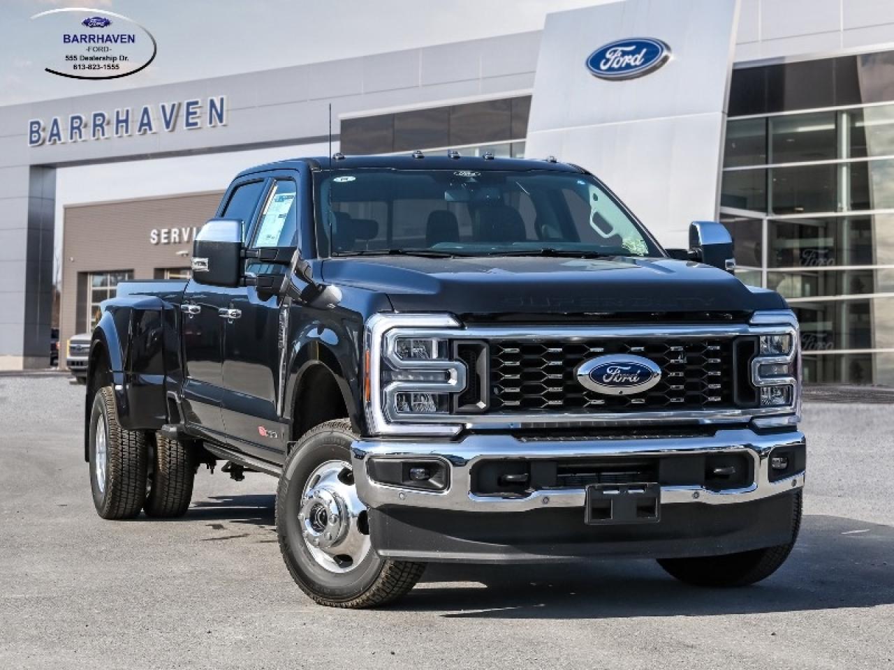 2025 Ford F-350 Super Duty DRW Lariat Photo0