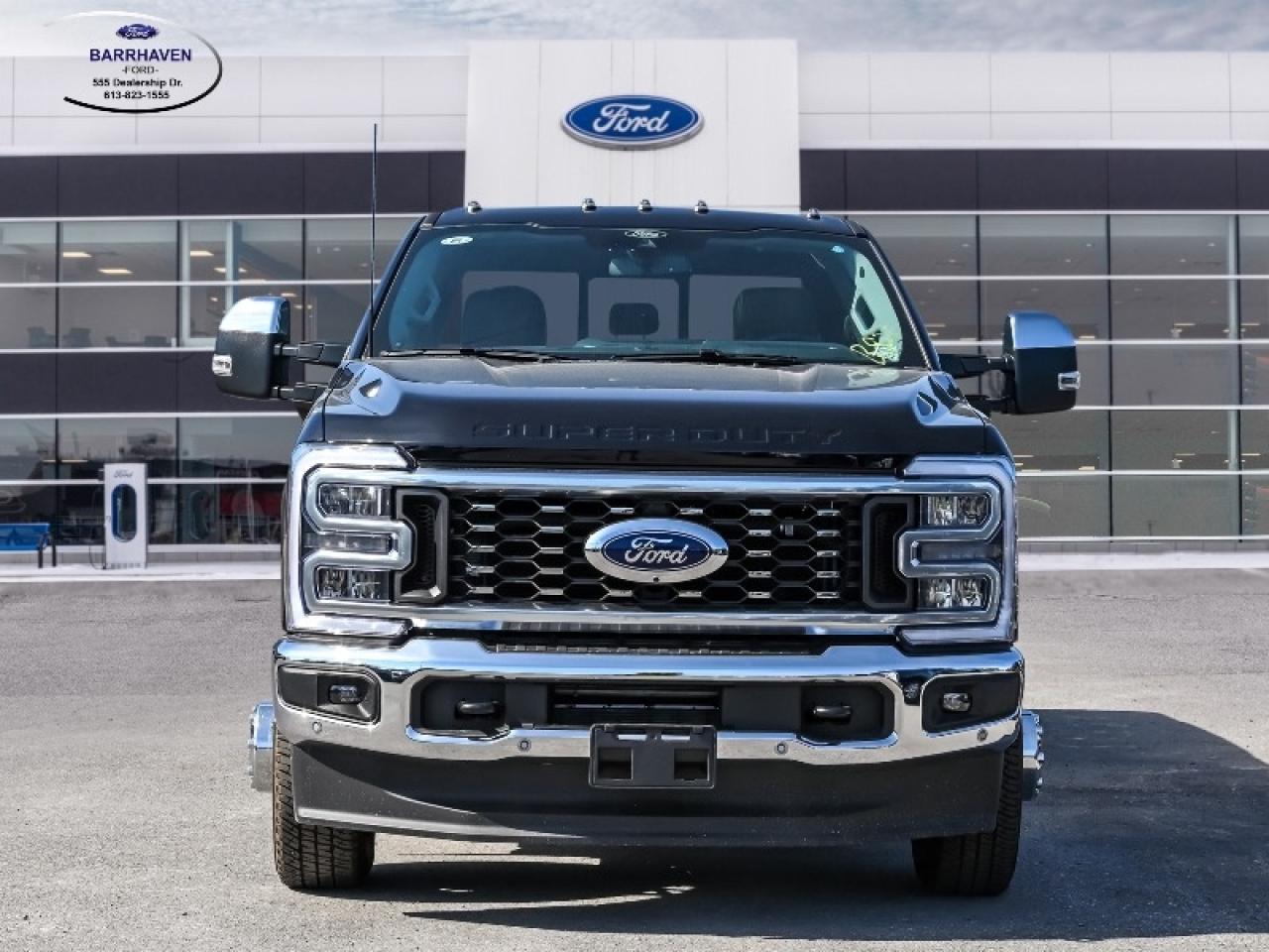 2025 Ford F-350 Super Duty DRW Lariat Photo