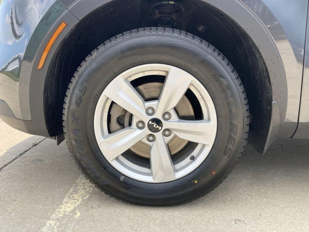 2022 Kia Sorento LX+ AWD | HEATED SEATS Photo