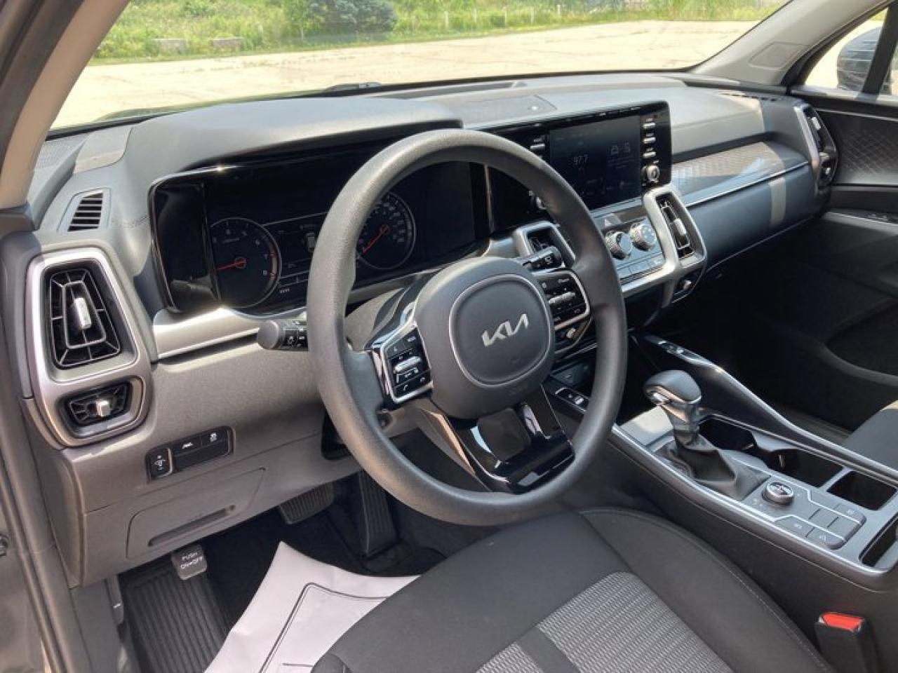 2022 Kia Sorento LX+ AWD | HEATED SEATS Photo